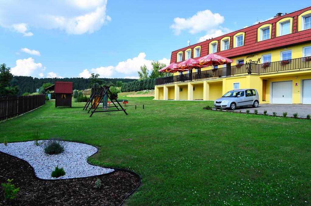 Penzion Kamejk Kamyk nad Vltavou Екстер'єр фото